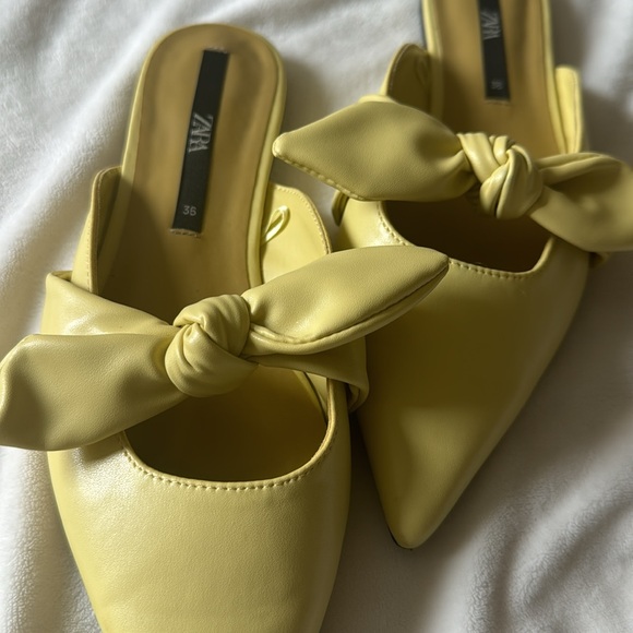 ZARA yellow flats - Picture 2 of 5